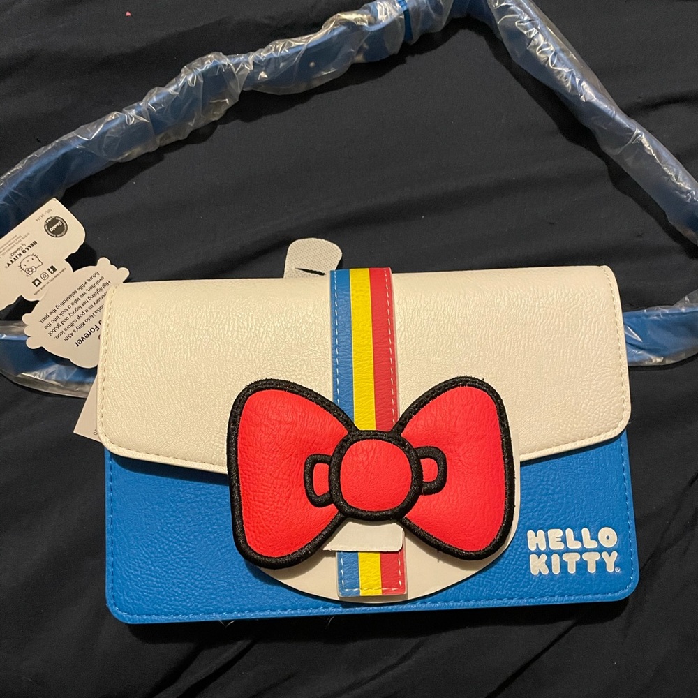 Hello kitty 45th anniversary belt wallet